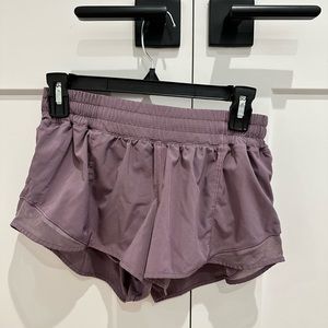 Hotty hot low-rise 2.5” short